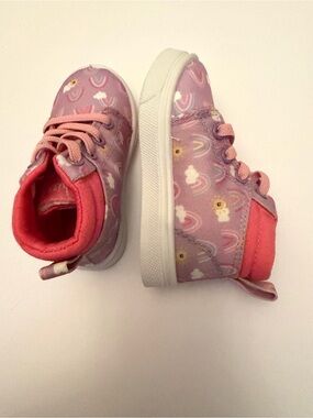 oomphies Lavender High-Top Sneakers with Pink Accents and Rainbow Print